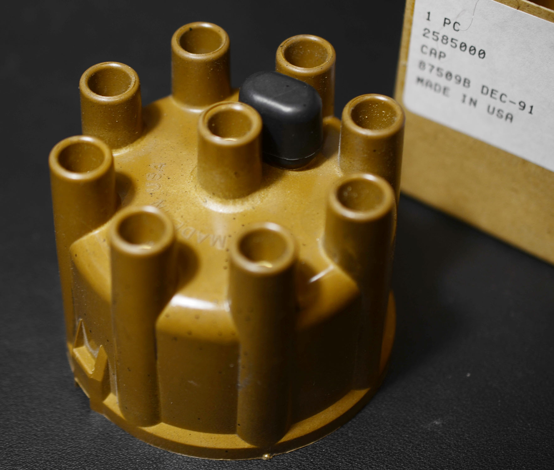 JENSEN CV8 & INTERCEPTOR MOPAR TAN DISTRIBUTOR CAP | ORIGINAL MOPAR | NOS