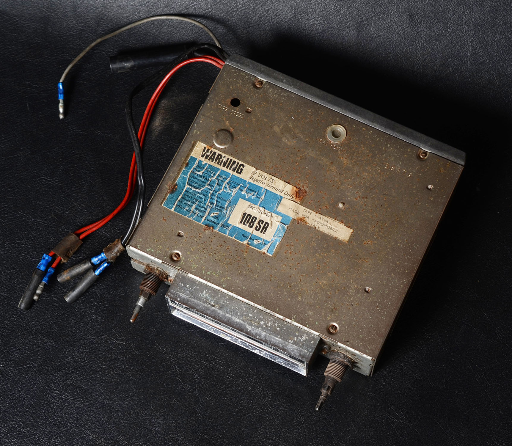 RADIOMOBILE 108 RADIO & '8' TRACK PLAYER | FOR PARTS